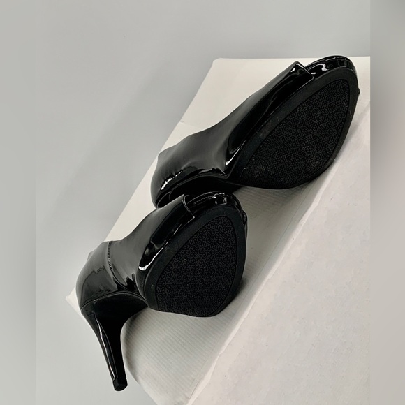 NWT Bandolino Rainaa Women’s Black Patent Leather Pumps Heels Shoes - Picture 10 of 11